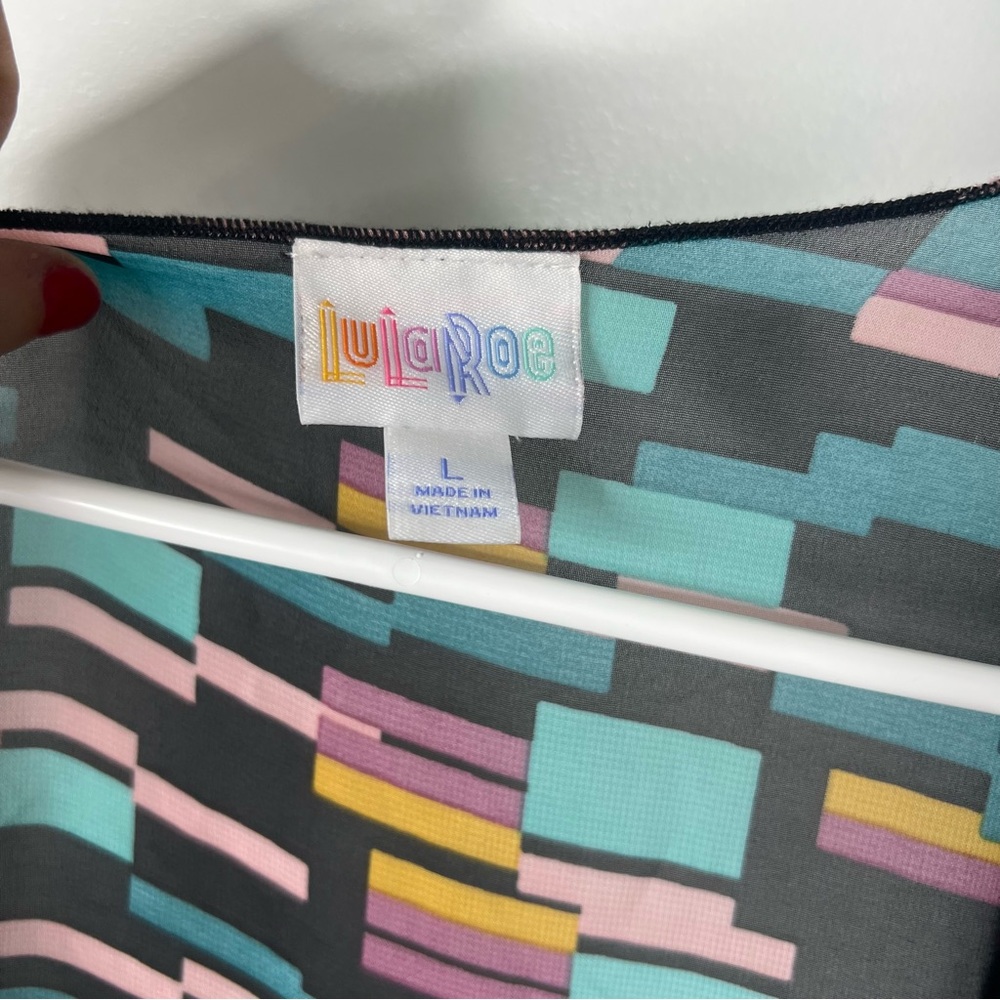 LuLaRoe Multicolor Geometric Kimono Size Large Women’s NWT Tassels - Picture 6 of 9